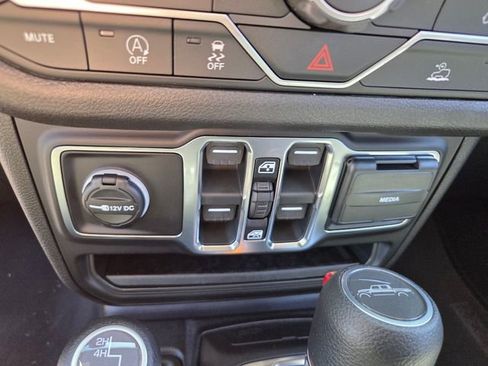 New 2026 Jeep Gladiator Sport image 7