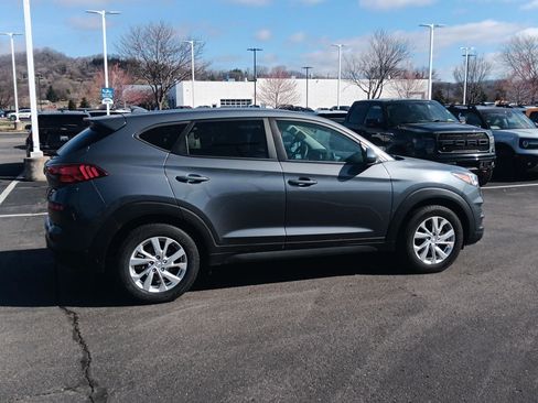 Used 2019 Hyundai Tucson SE image 3