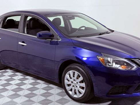 Used 2019 Nissan Sentra S image 1
