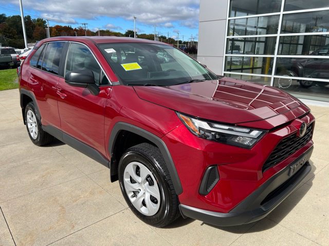 Used 2024 Toyota RAV4 LE AWD/4WD image 1