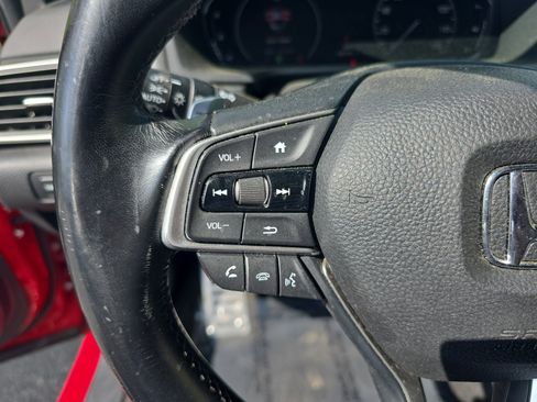 Used 2018 Honda Accord Sport image 17