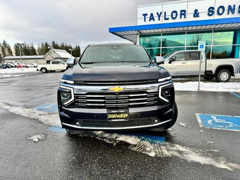 Used 2025 Chevrolet Tahoe Premier image 2