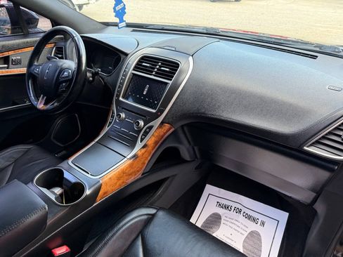 Used 2013 Lincoln MKX AWD image 21