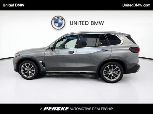 Used 2026 BMW X5 sDrive40i w/ Parking Assistance Package RWD image 8