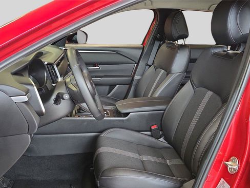 Used 2025 MAZDA CX-50 AWD 2.5 S w/ Weather Package image 11