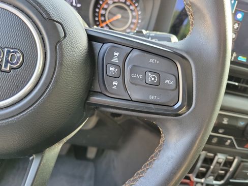 Used 2024 Jeep Wrangler Unlimited Sport AWD/4WD image 25