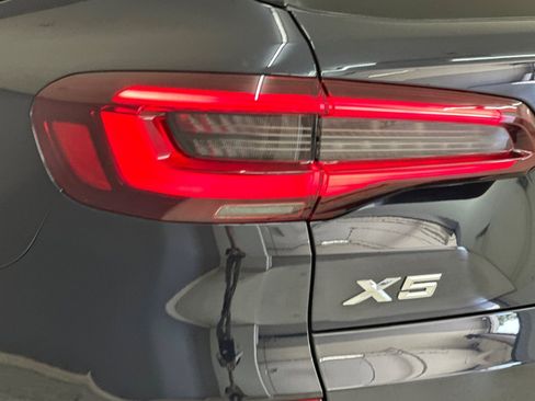 Used 2020 BMW X5 sDrive40i w/ M Sport Package image 12