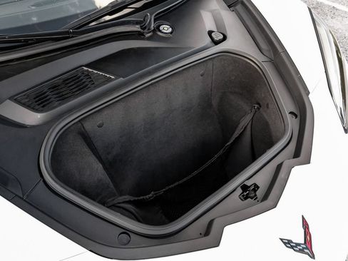 Used 2020 Chevrolet Corvette Stingray Preferred Cpe w/ 2LT Preferred Equipment Group RWD image 43