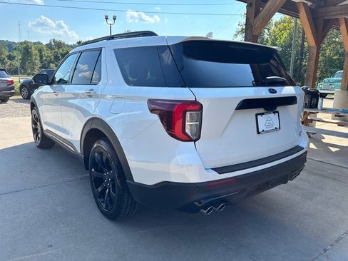 Used 2024 Ford Explorer ST w/ Equipment Group 401A AWD/4WD image 2