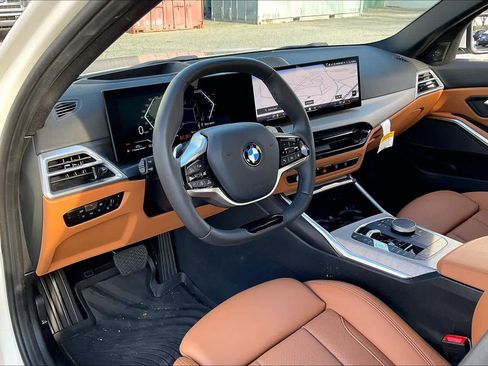 Used 2025 BMW 430i xDrive Coupe w/ M Sport Package image 17