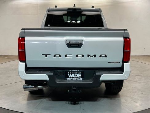 New 2026 Toyota Tacoma 4x4 Double Cab Hybrid image 4