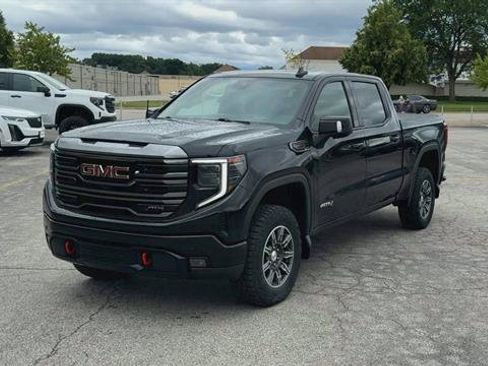 Used 2024 GMC Sierra 1500 AT4 w/ Technology Package AWD/4WD image 3