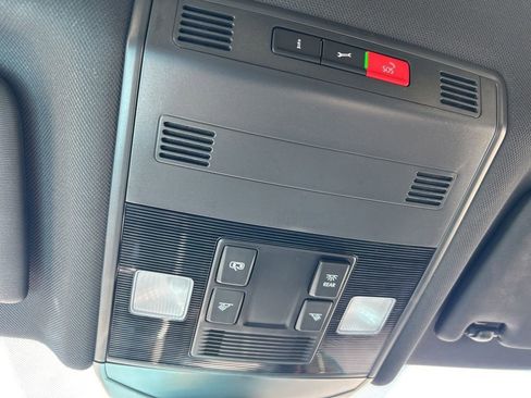 Used 2025 Volkswagen Jetta Sport image 39