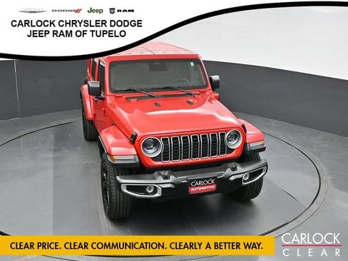 Used 2025 Jeep Wrangler Unlimited Sahara w/ Safety Group AWD/4WD image 33