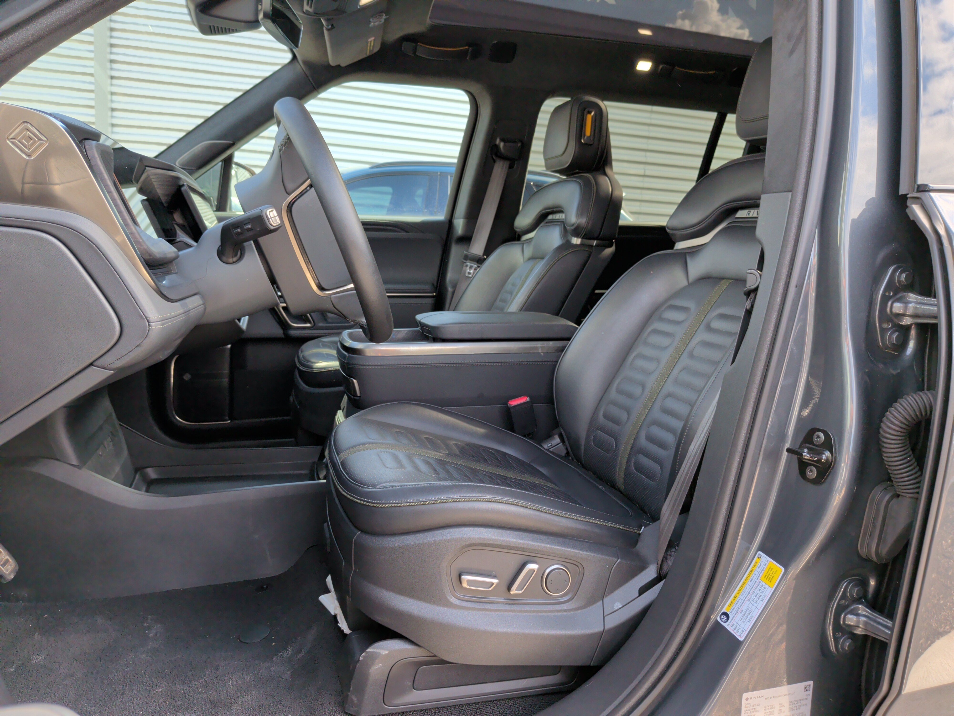 Used 2024 Rivian R1S Adventure Quad AWD/4WD image 17