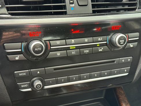 Used 2017 BMW X3 xDrive28i image 19