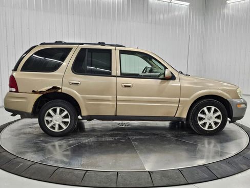 Used 2004 Buick Rainier CXL image 31