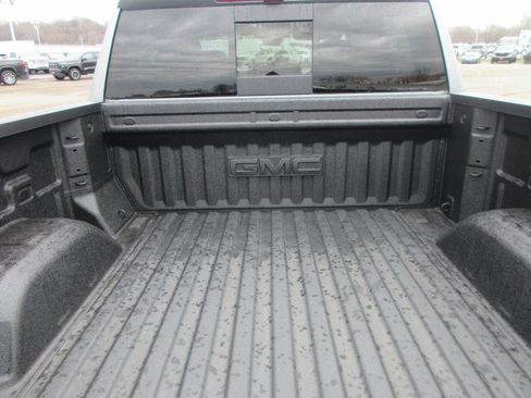 New 2026 GMC Sierra 1500 AT4 w/ AT4 Premium Package image 7