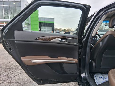 Used 2013 Lincoln MKZ FWD image 14