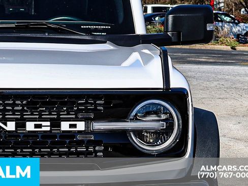 Used 2023 Ford Bronco Wildtrak image 16
