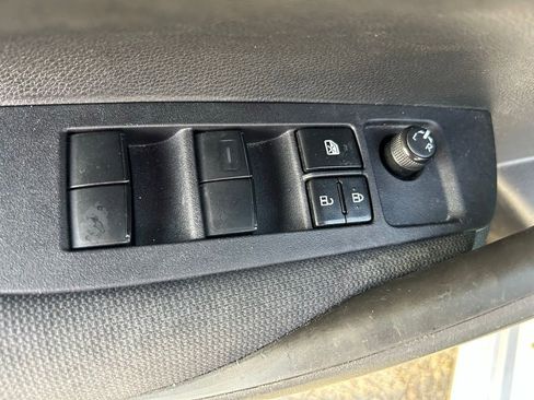 Used 2024 Toyota Corolla LE FWD image 17