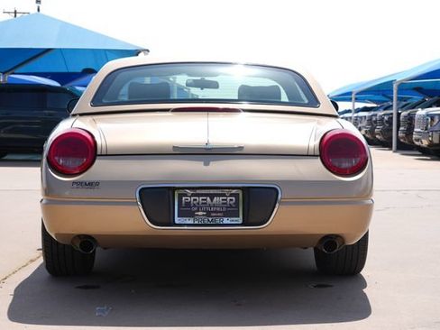 Used 2005 Ford Thunderbird RWD image 4