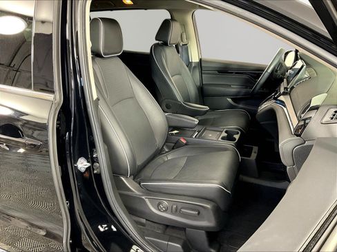 Used 2025 Honda Odyssey Elite image 30