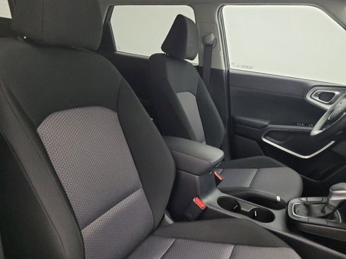 Used 2025 Kia Soul LX w/ LX Technology Package image 21