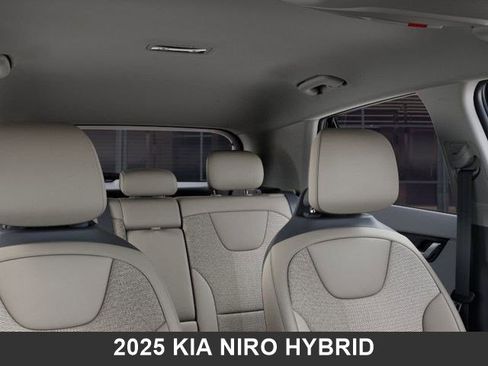 Used 2025 Kia Niro EX image 27