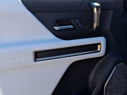 Used 2024 GMC Hummer EV 3X image 13
