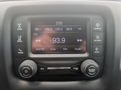 Used 2018 Jeep Compass Latitude AWD/4WD image 13