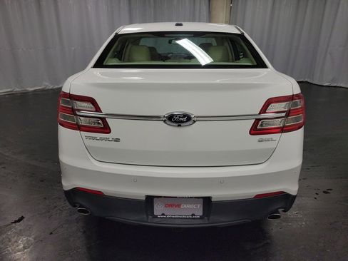 Used 2015 Ford Taurus SEL image 8