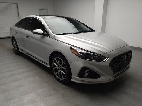 Used 2019 Hyundai Sonata Limited FWD image 13