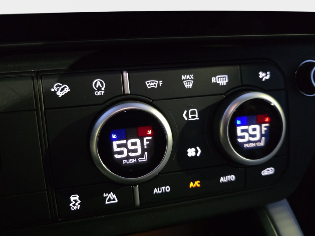 New 2026 Land Rover Defender 110 S AWD/4WD image 17