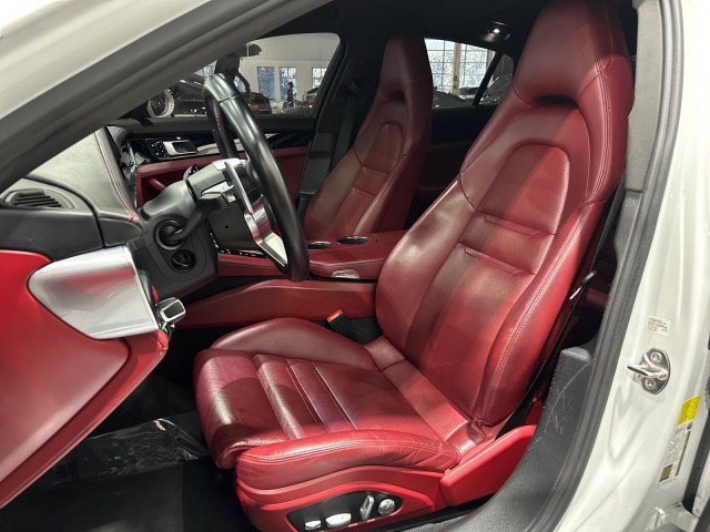 Used 2018 Porsche Panamera 4 AWD/4WD image 43