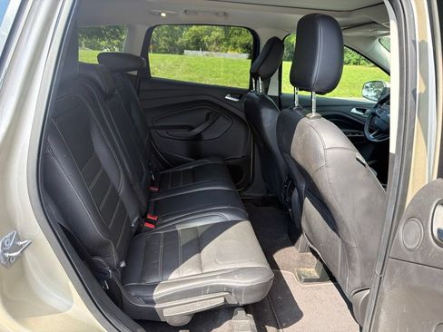 Used 2018 Ford Escape Titanium AWD/4WD image 12