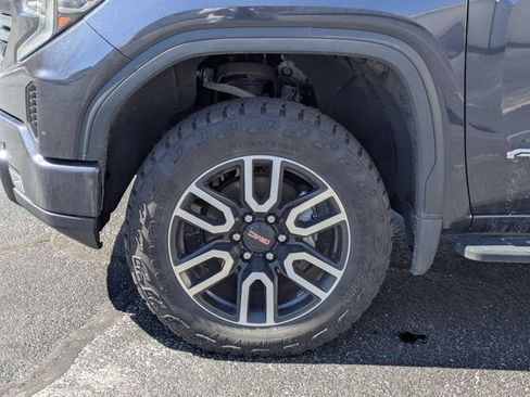 Certified 2022 GMC Sierra 1500 AT4 w/ AT4 Premium Package AWD/4WD image 10