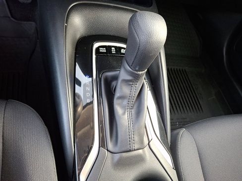 Used 2024 Toyota Corolla LE image 22