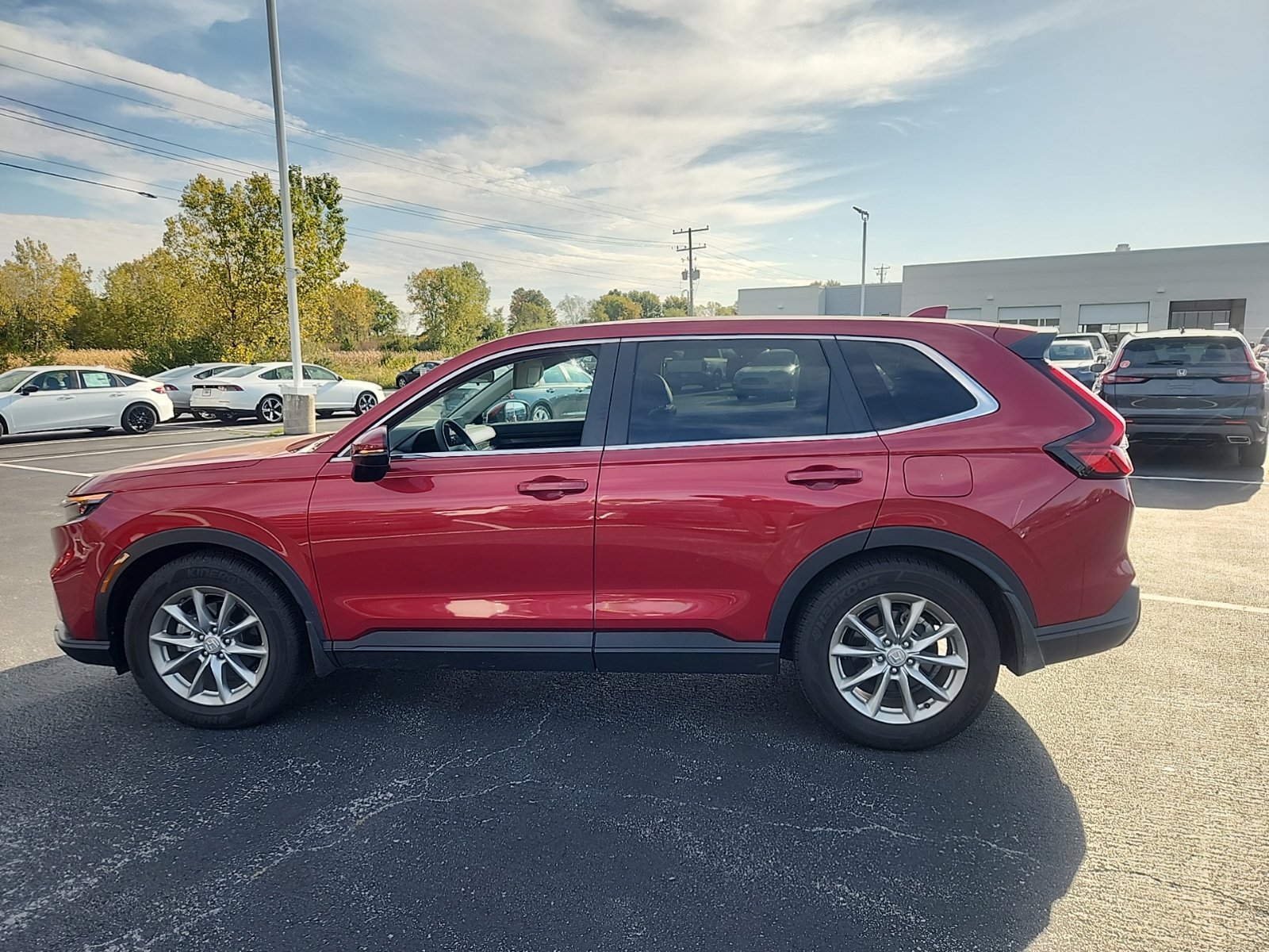 Used 2026 Honda CR-V EX image 3