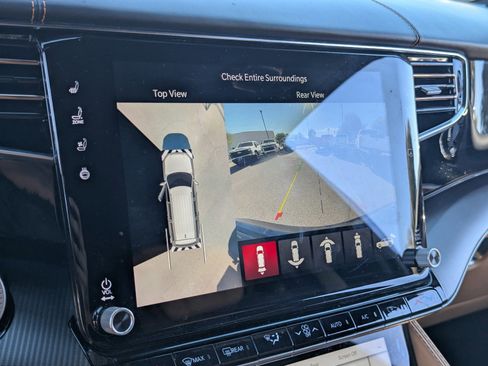 Used 2023 Jeep Grand Wagoneer Series III w/ Rear Seat Video Group 1 image 28