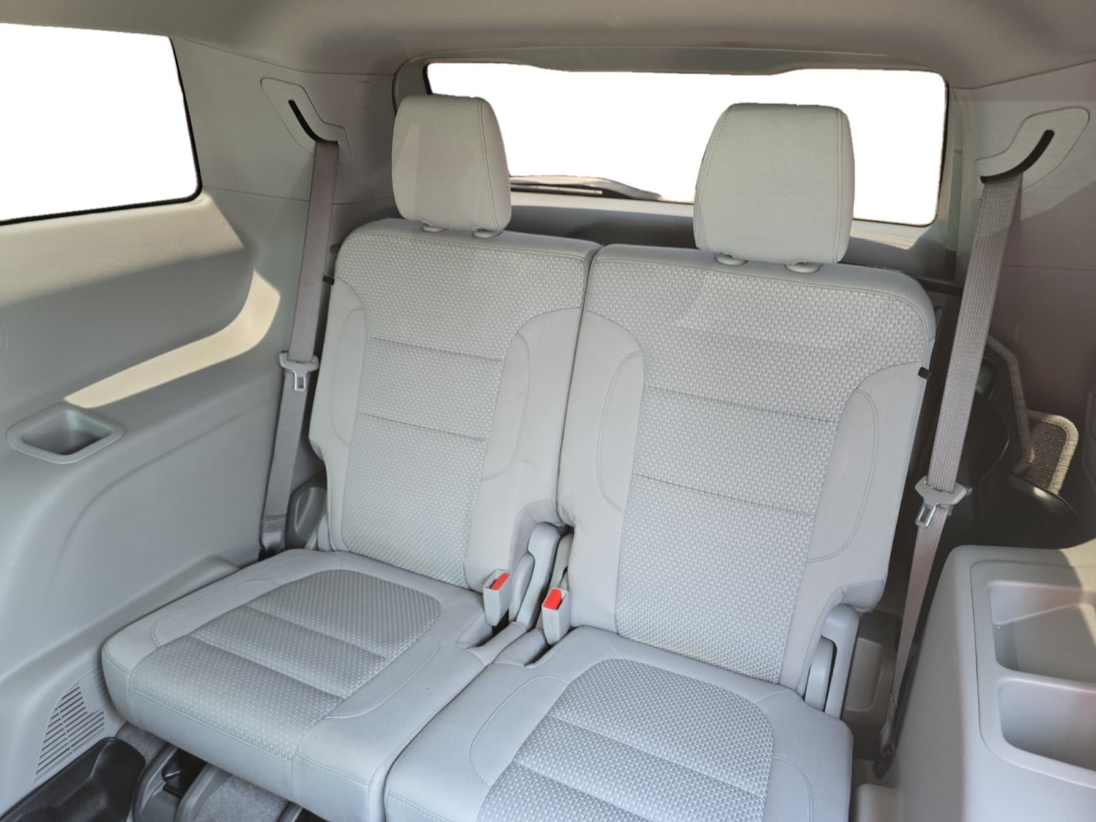 Used 2021 GMC Acadia SLE w/ Driver Convenience Package FWD image 12