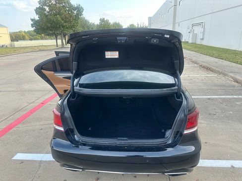 Used 2016 Lexus LS 460 RWD image 21