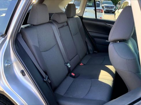 Used 2024 Toyota RAV4 XLE image 18