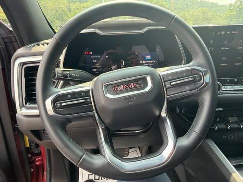 Used 2024 GMC Canyon Elevation w/ Convenience Package AWD/4WD image 11