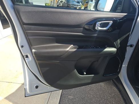 New 2026 Jeep Compass Limited image 10