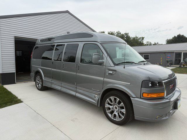 Used 2023 GMC Savana 2500 Extended RWD image 1