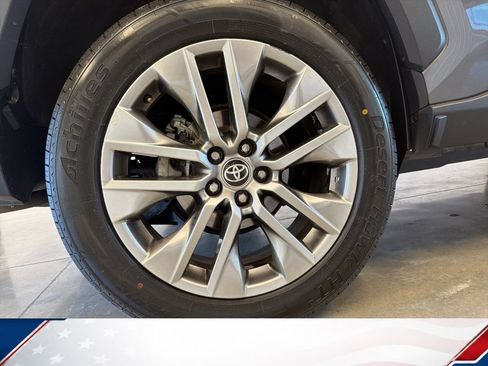 Used 2023 Toyota RAV4 XLE Premium FWD image 14