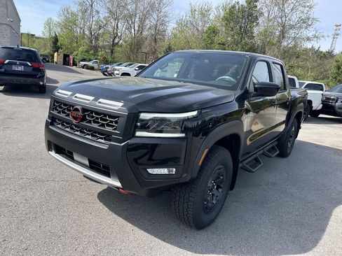 New 2026 Nissan Frontier PRO-4X w/ Tow Package AWD/4WD image 3