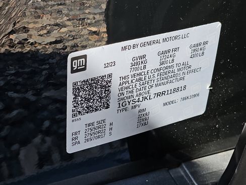 Used 2024 Cadillac Escalade ESV Luxury image 27