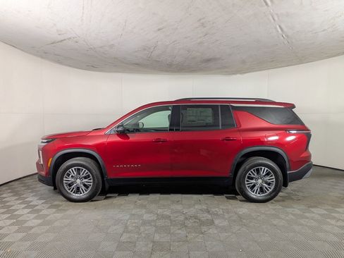 New 2026 Chevrolet Traverse LT w/ Driver Confidence Package image 3